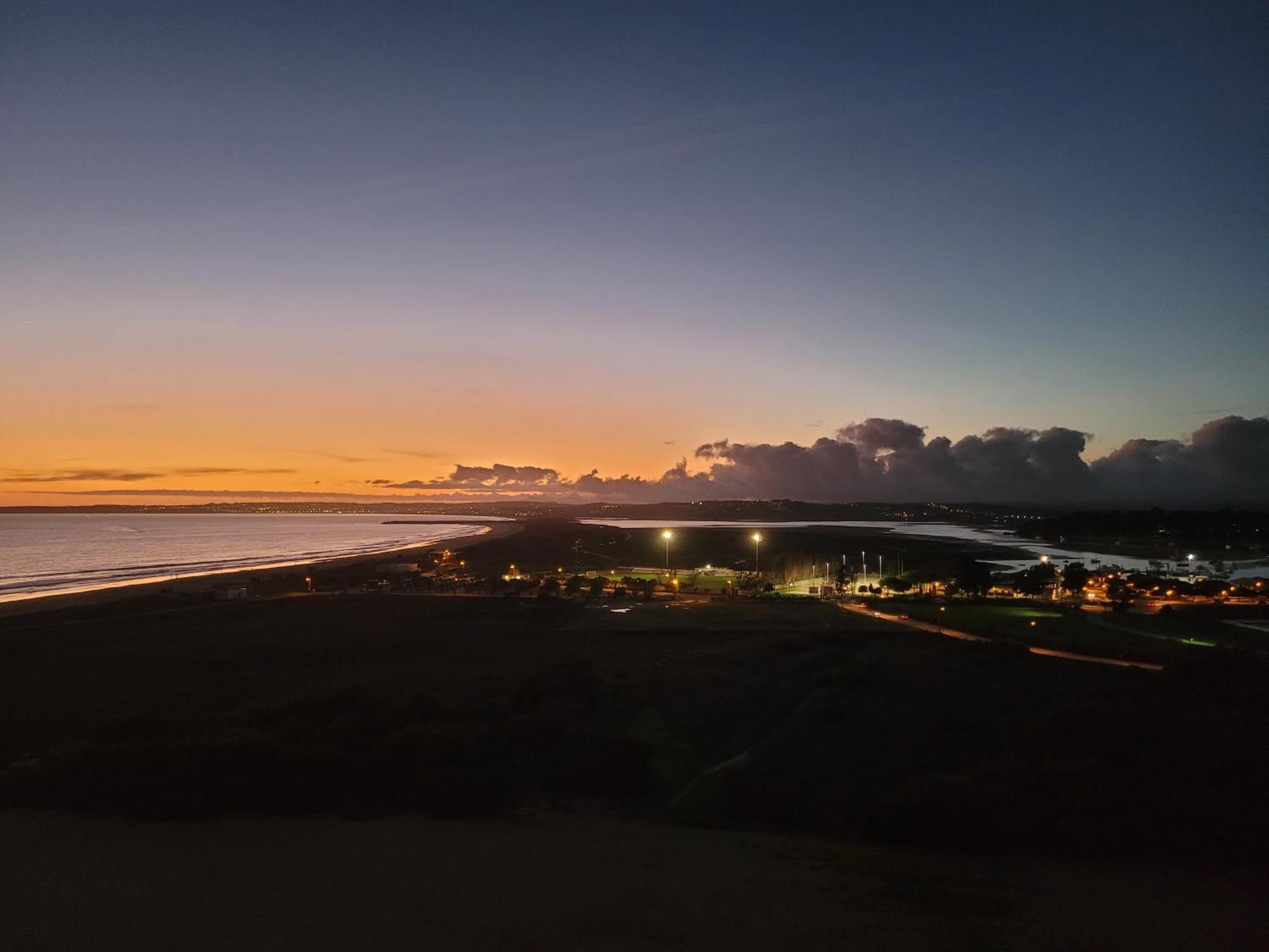 O Wow Sunset Beach And Cliffs View Portimao Exterior photo