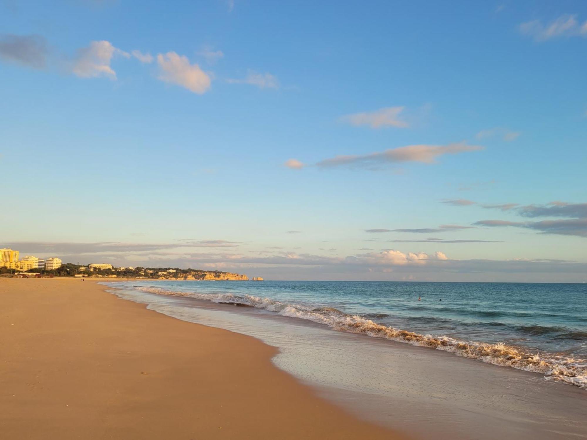 O Wow Sunset Beach And Cliffs View Portimao Exterior photo