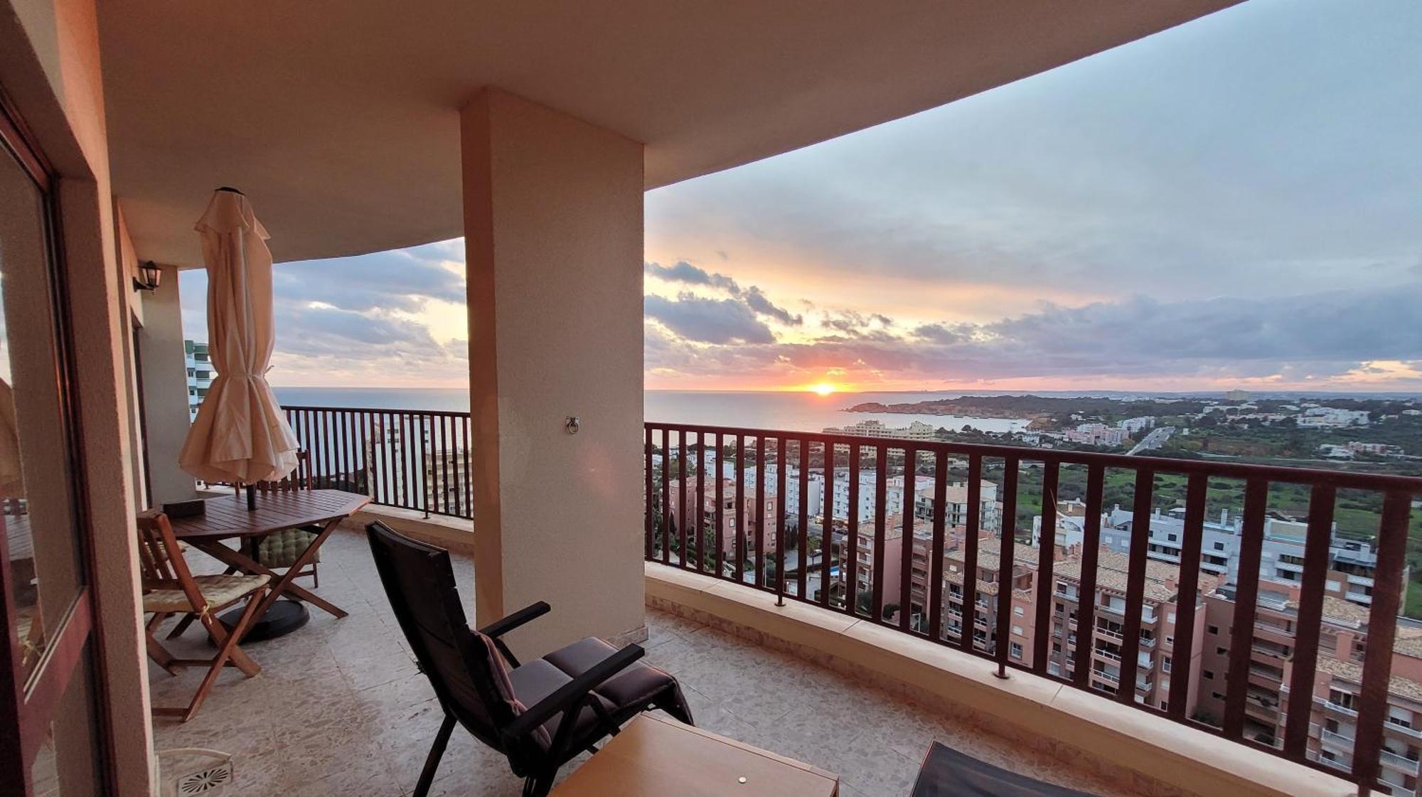 O Wow Sunset Beach And Cliffs View Portimao Exterior photo